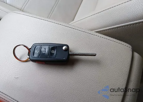 2015 Volkswagen Passat 1.8T Limited Edition из США, поврежденный, VIN 1VWAS7A32FC098629